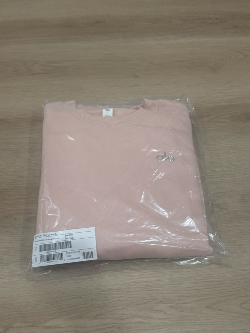 ALO Yoga Women Pink Quartz Crewneck Sweatshirt - Picture 8 of 9